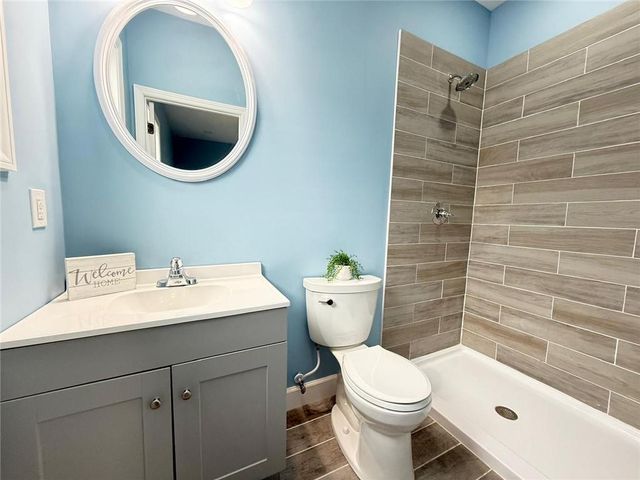 2538 Roe Lane, Kansas City, KS 66103