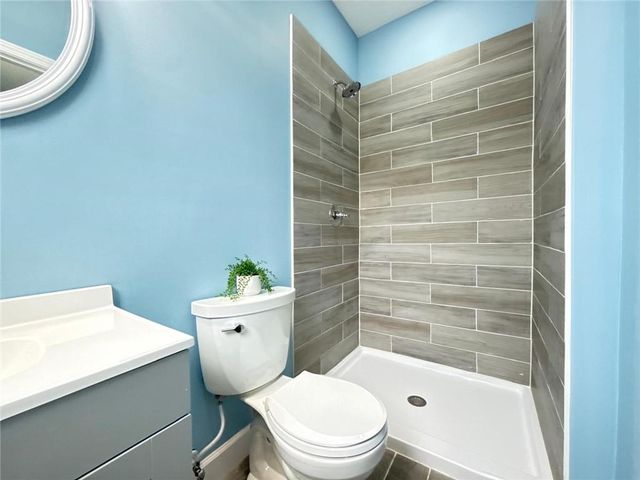 2538 Roe Lane, Kansas City, KS 66103