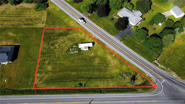 5603 Stone Road, Lockport Town, NY 14094