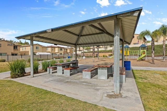 1869 Olivia St, El Cajon, CA 92021