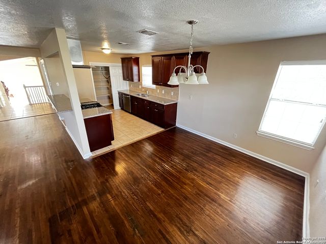 274 ROSEMONT DR, San Antonio, TX 78228