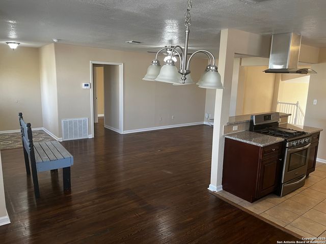 274 ROSEMONT DR, San Antonio, TX 78228