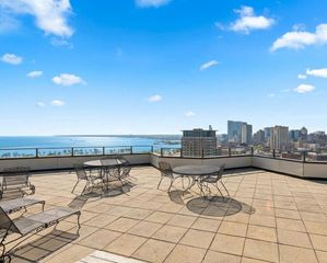 1633 N Prospect AVENUE #5D, Milwaukee, WI 53202