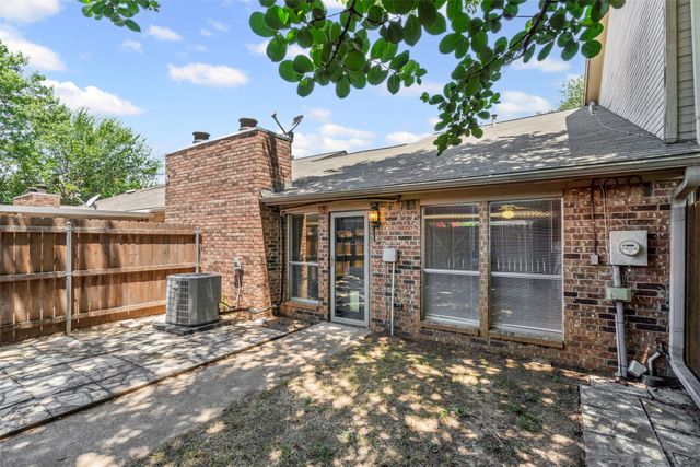3504 Smith Barry Road, Pantego, TX 76013