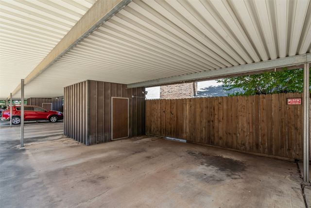 3504 Smith Barry Road, Pantego, TX 76013