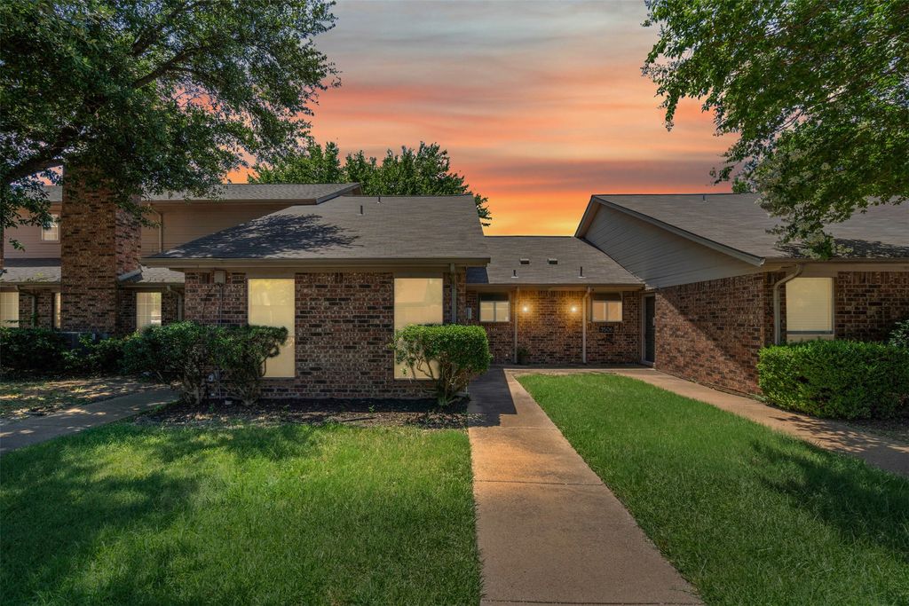 3504 Smith Barry Road, Pantego, TX 76013