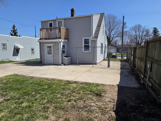 2230 S 10th STREET, Manitowoc, WI 54220