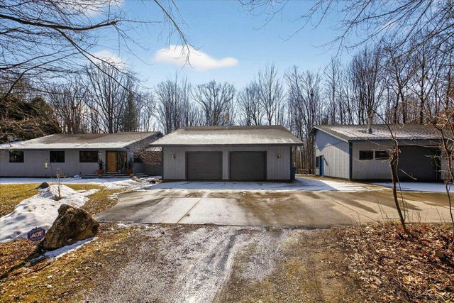 2852 E Leisure Lane, Ingersoll Twp, MI 48640