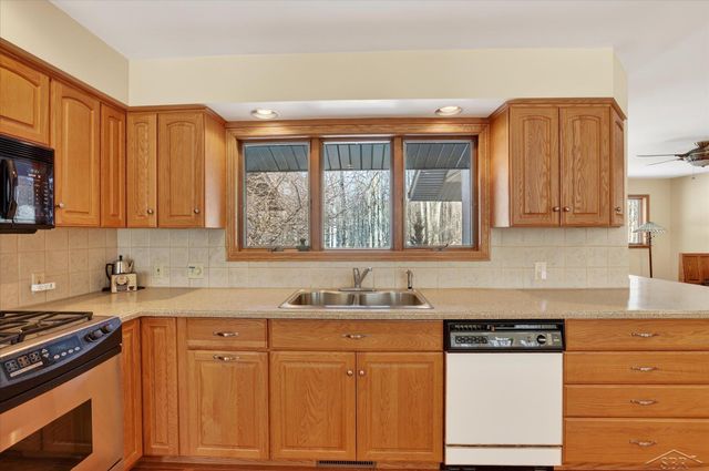 2852 E Leisure Lane, Ingersoll Twp, MI 48640