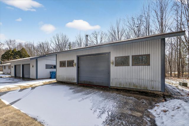 2852 E Leisure Lane, Ingersoll Twp, MI 48640