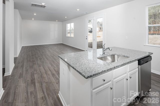 1014 Hanover Crossing Divide, Charlotte, NC 28215