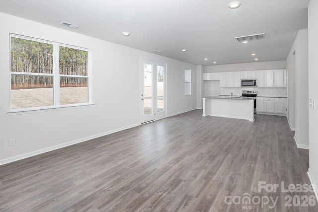 1014 Hanover Crossing Divide, Charlotte, NC 28215