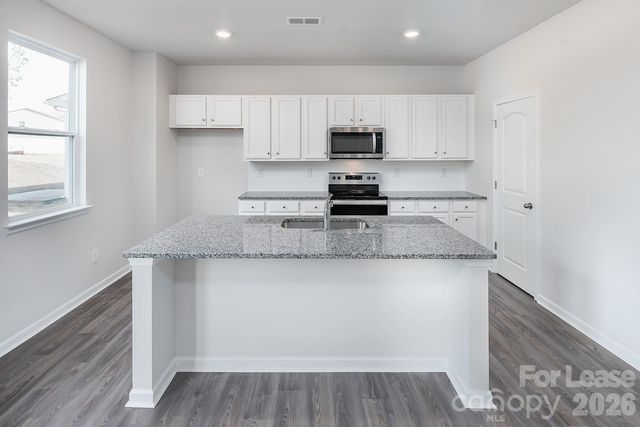 1014 Hanover Crossing Divide, Charlotte, NC 28215