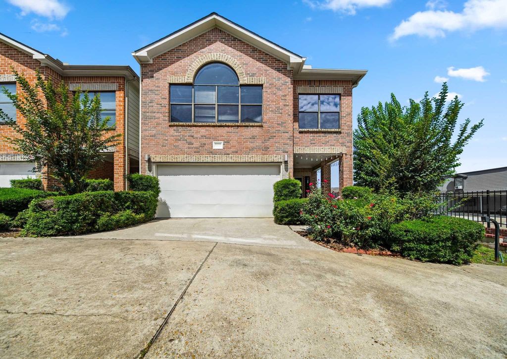 9802 Cynthia Ann Court, Houston, TX 77025