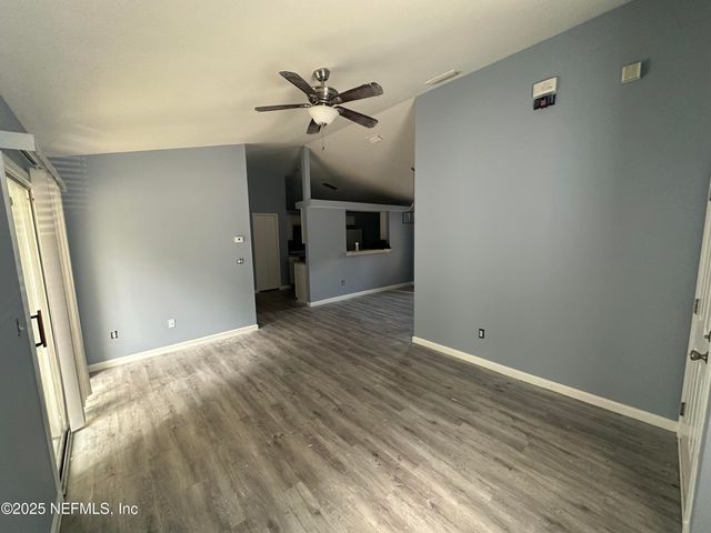 1422 ELLIS TRACE Drive, Jacksonville, FL 32205