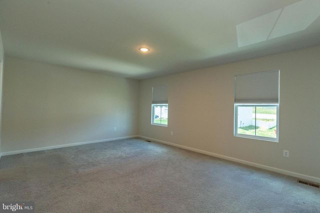 37 DIVING SCAUP RD, Hedgesville, WV 25427