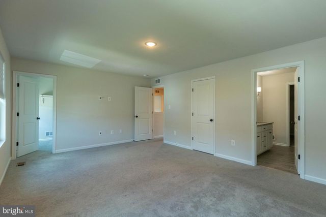 37 DIVING SCAUP RD, Hedgesville, WV 25427
