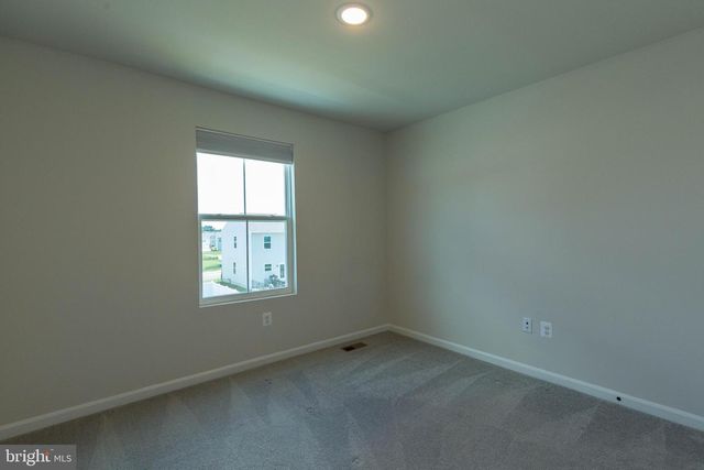 37 DIVING SCAUP RD, Hedgesville, WV 25427