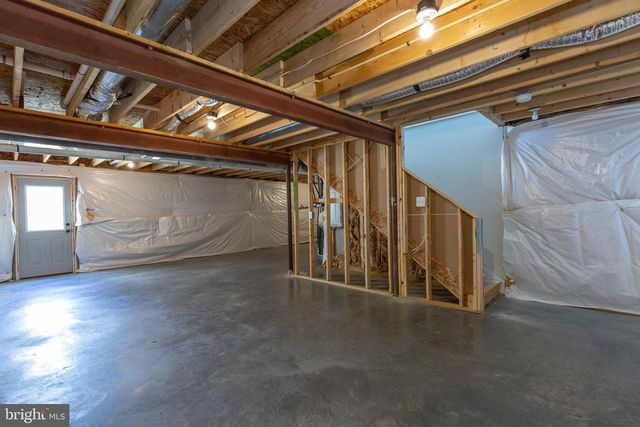 37 DIVING SCAUP RD, Hedgesville, WV 25427