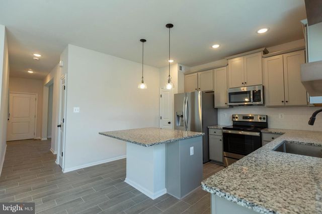 37 DIVING SCAUP RD, Hedgesville, WV 25427