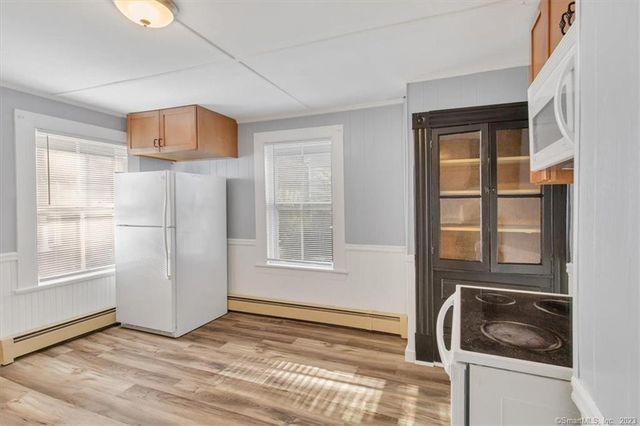 56 Winter Street, Manchester, CT 06040