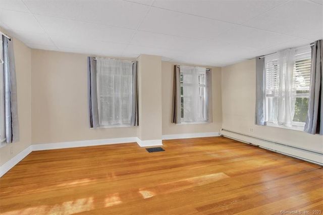 56 Winter Street, Manchester, CT 06040