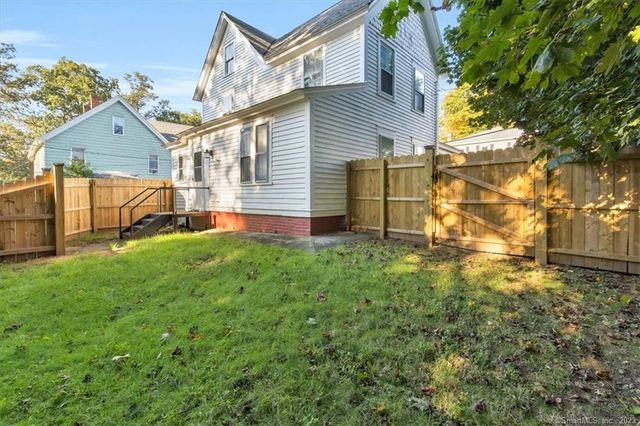 56 Winter Street, Manchester, CT 06040