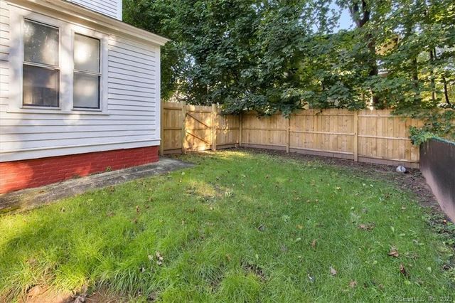 56 Winter Street, Manchester, CT 06040