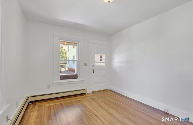 56 Winter Street, Manchester, CT 06040