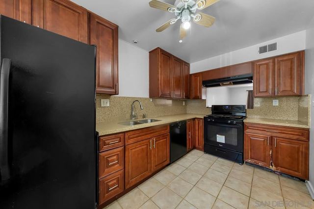6787 Alvarado Rd 5, San Diego, CA 92120