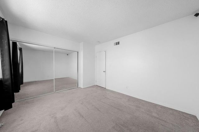 6787 Alvarado Rd 5, San Diego, CA 92120