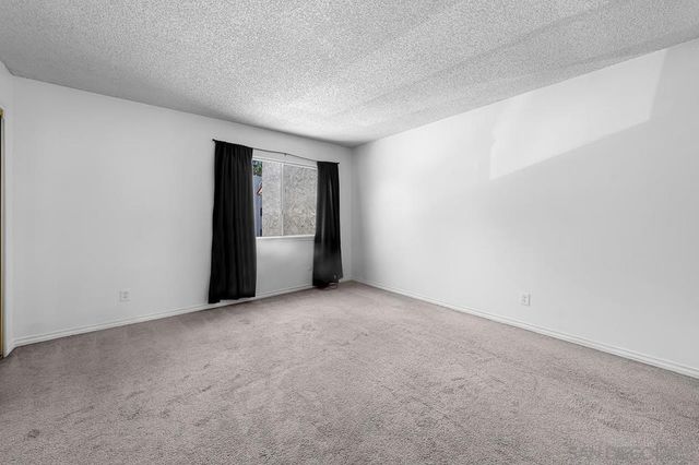 6787 Alvarado Rd 5, San Diego, CA 92120