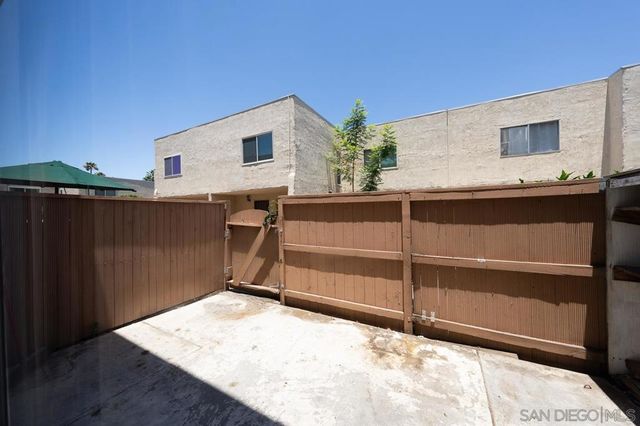 6787 Alvarado Rd 5, San Diego, CA 92120