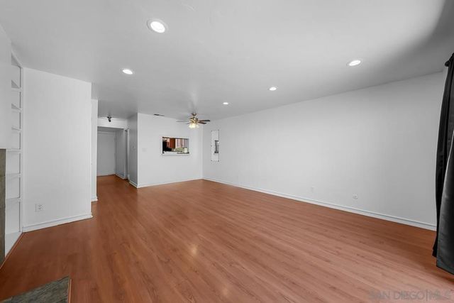 6787 Alvarado Rd 5, San Diego, CA 92120