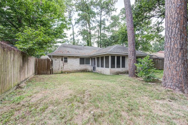 2126 Fir Springs Drive, Houston, TX 77339
