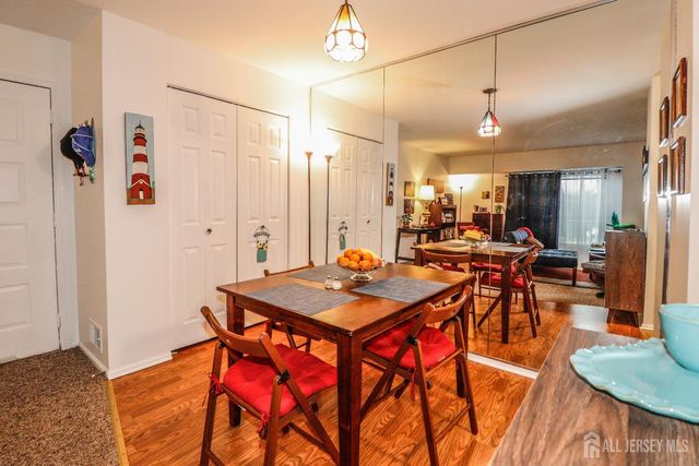 62 Haverhill Place, Franklin, NJ 08873