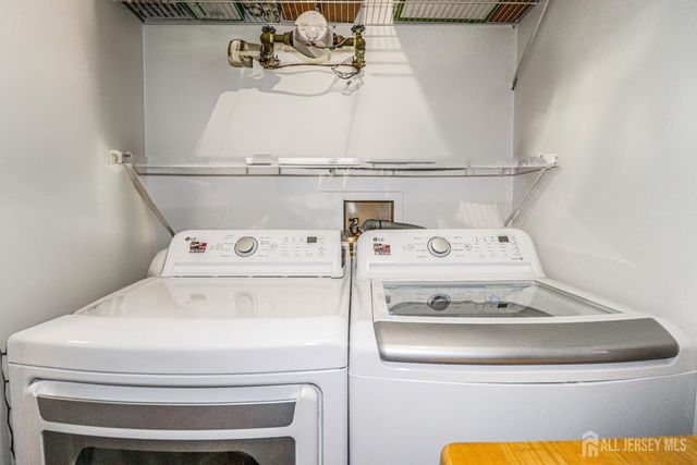 62 Haverhill Place, Franklin, NJ 08873