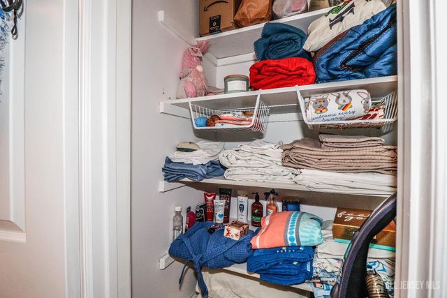 62 Haverhill Place, Franklin, NJ 08873