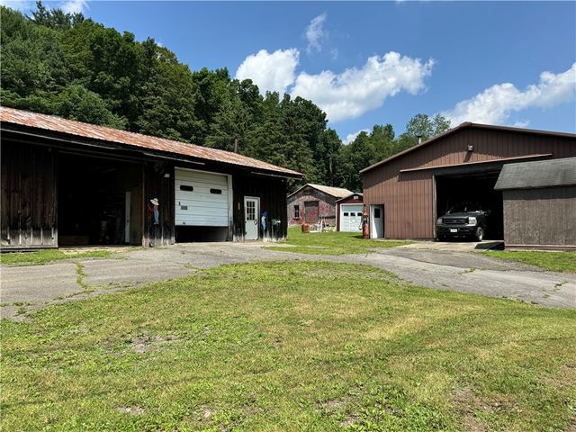 160 Halfway House Road, Norwich, NY 13830