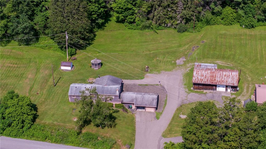 160 Halfway House Road, Norwich, NY 13830