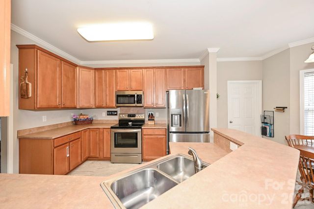 2820 Loxdale Farms Drive 14, Monroe, NC 28110