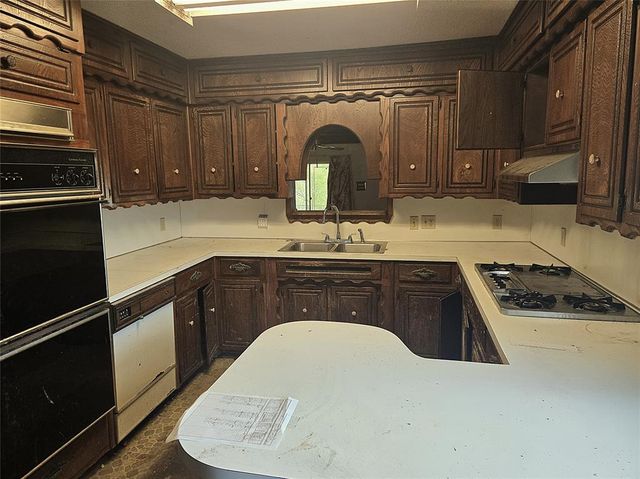 9416 Lyric Lane, Midwest City, OK 73130