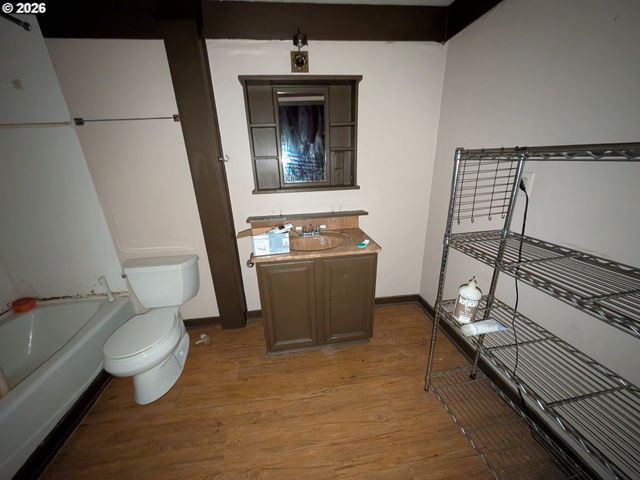 10511 Nw 3RD St, Portland, OR 97231