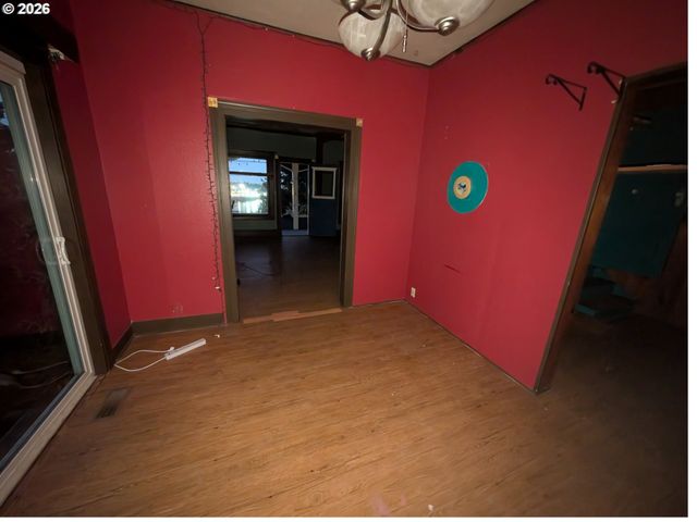 10511 Nw 3RD St, Portland, OR 97231