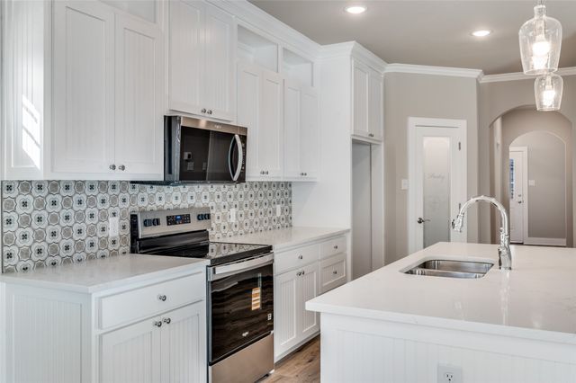 104 Market Street, Lake Dallas, TX 75065