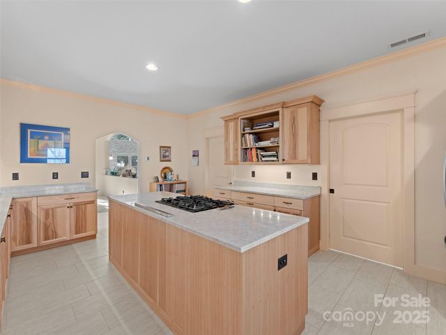 829 Kelly Mountain Road, Brevard, NC 28712