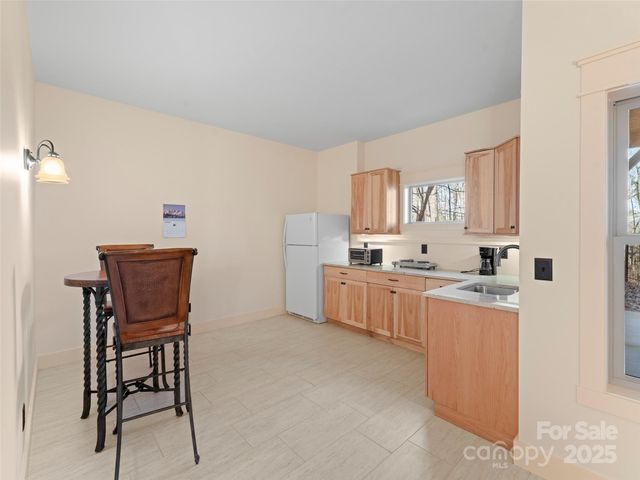 829 Kelly Mountain Road, Brevard, NC 28712