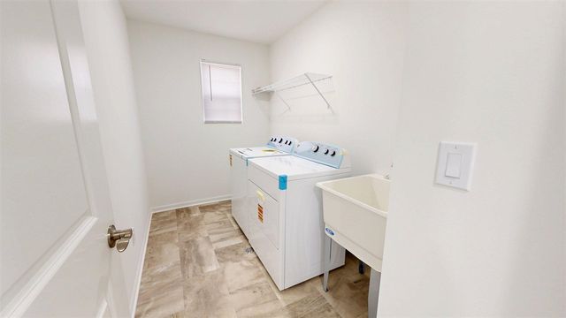 826 Kuss Drive, Saline, MI 48176
