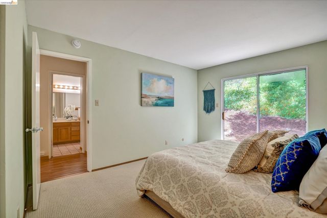 2826 Wright Ave, Pinole, CA 94564