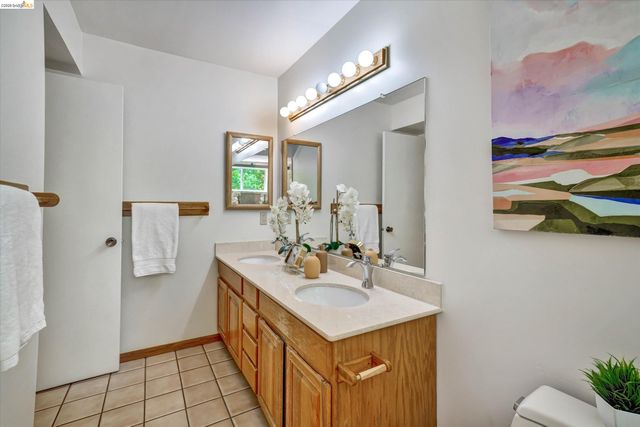 2826 Wright Ave, Pinole, CA 94564